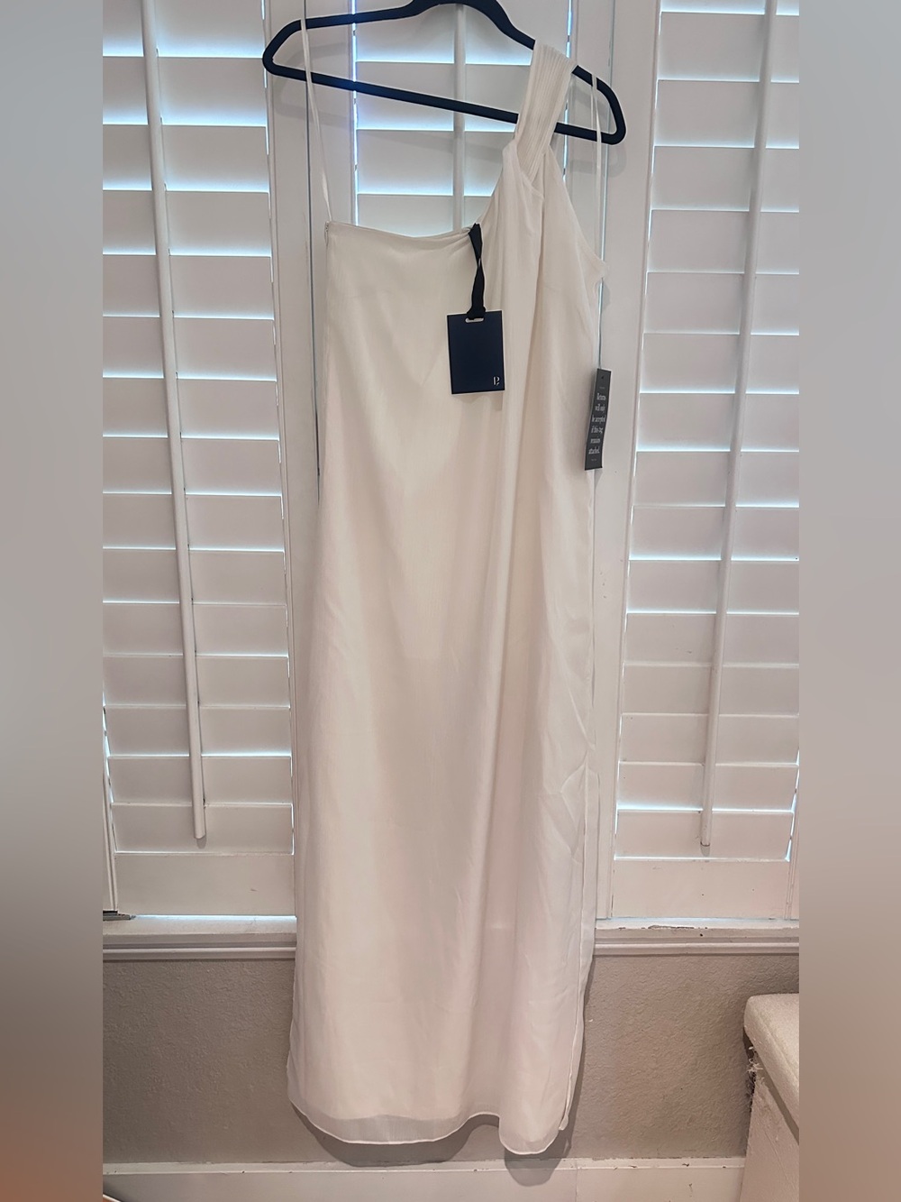 NWT Pomander Place Ivory Soleil One Shoulder Gown Size Small